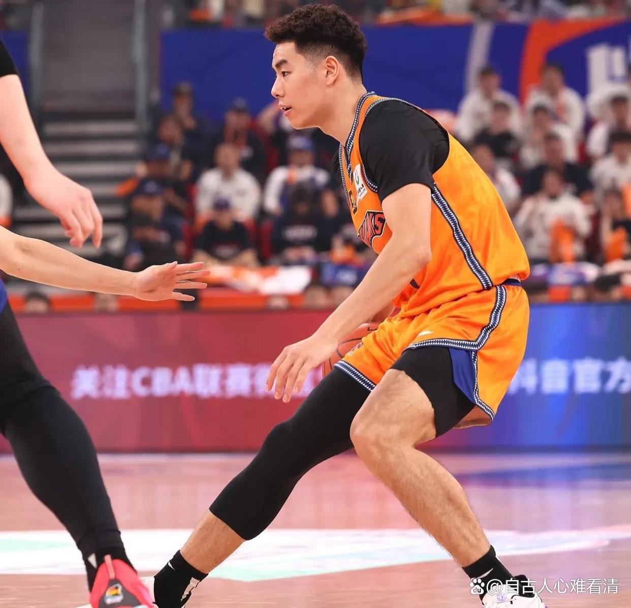 今晚浙江稠州调整名单以备国王杯，绝杀压哨环节打磨，震撼外界，更衣室氛围转暖的简单介绍